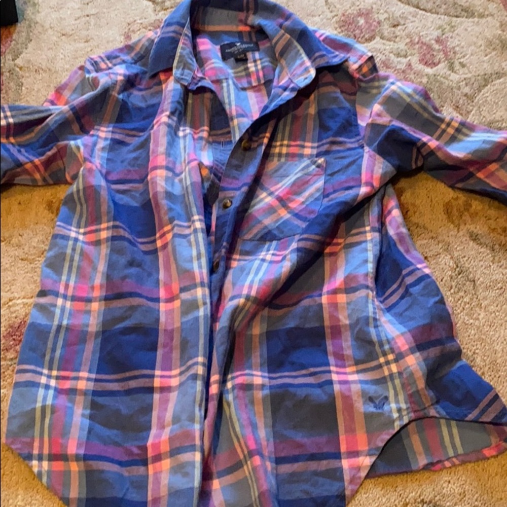 American Eagle Button Down plaid shirt